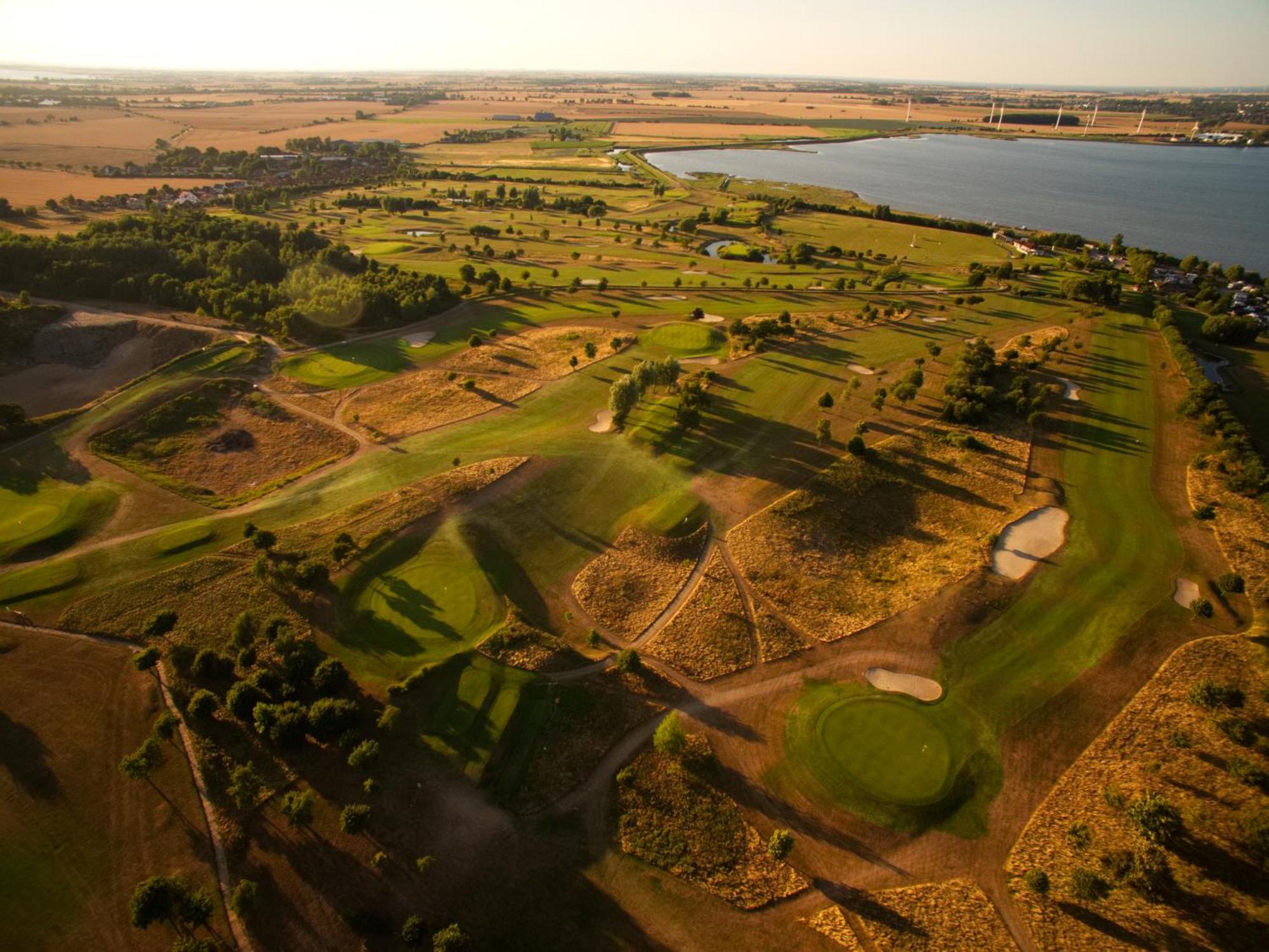 Golf 'N Wave Aktivresort Fehmarn Esterno foto