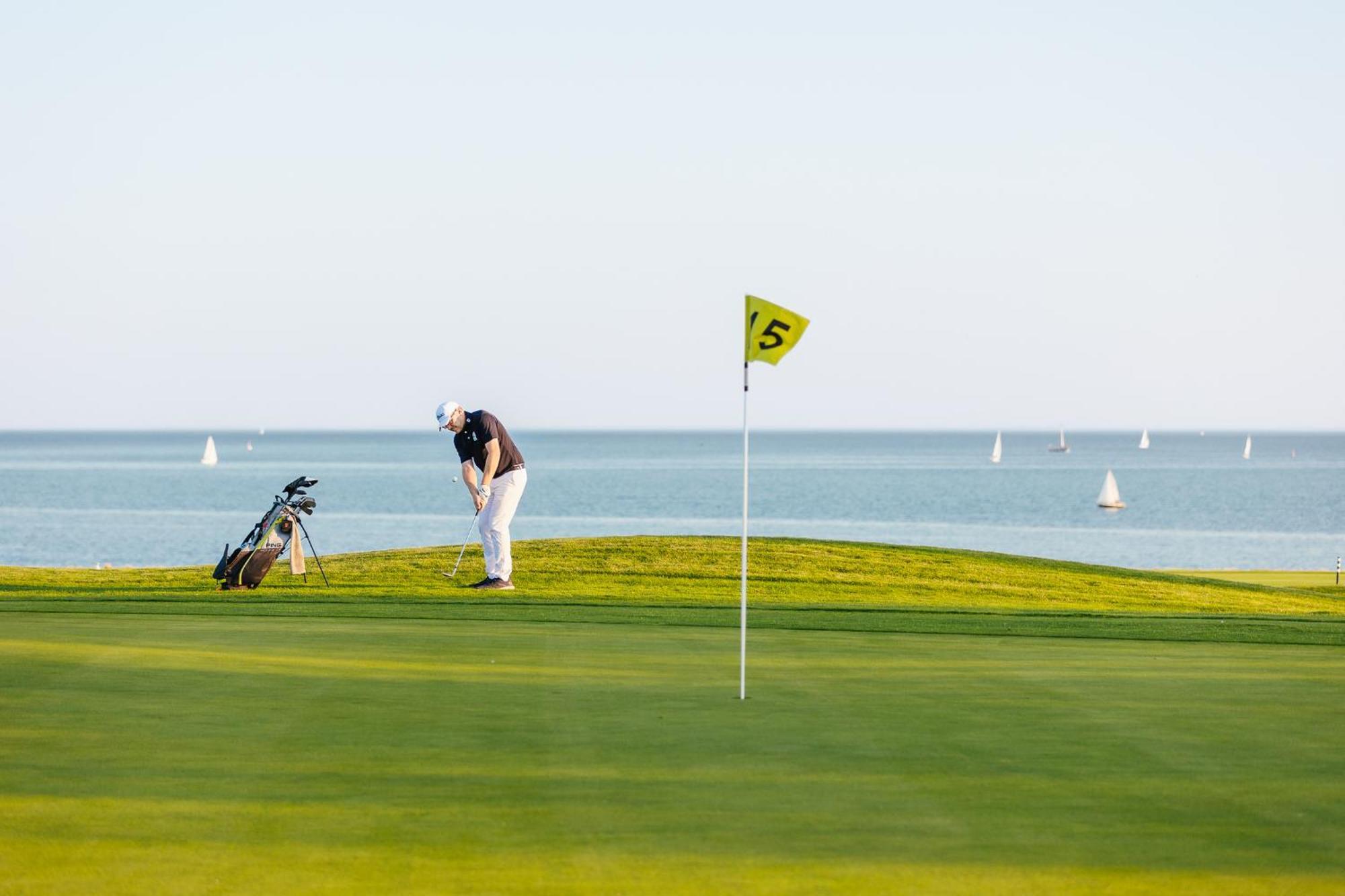 Golf 'N Wave Aktivresort Fehmarn Esterno foto