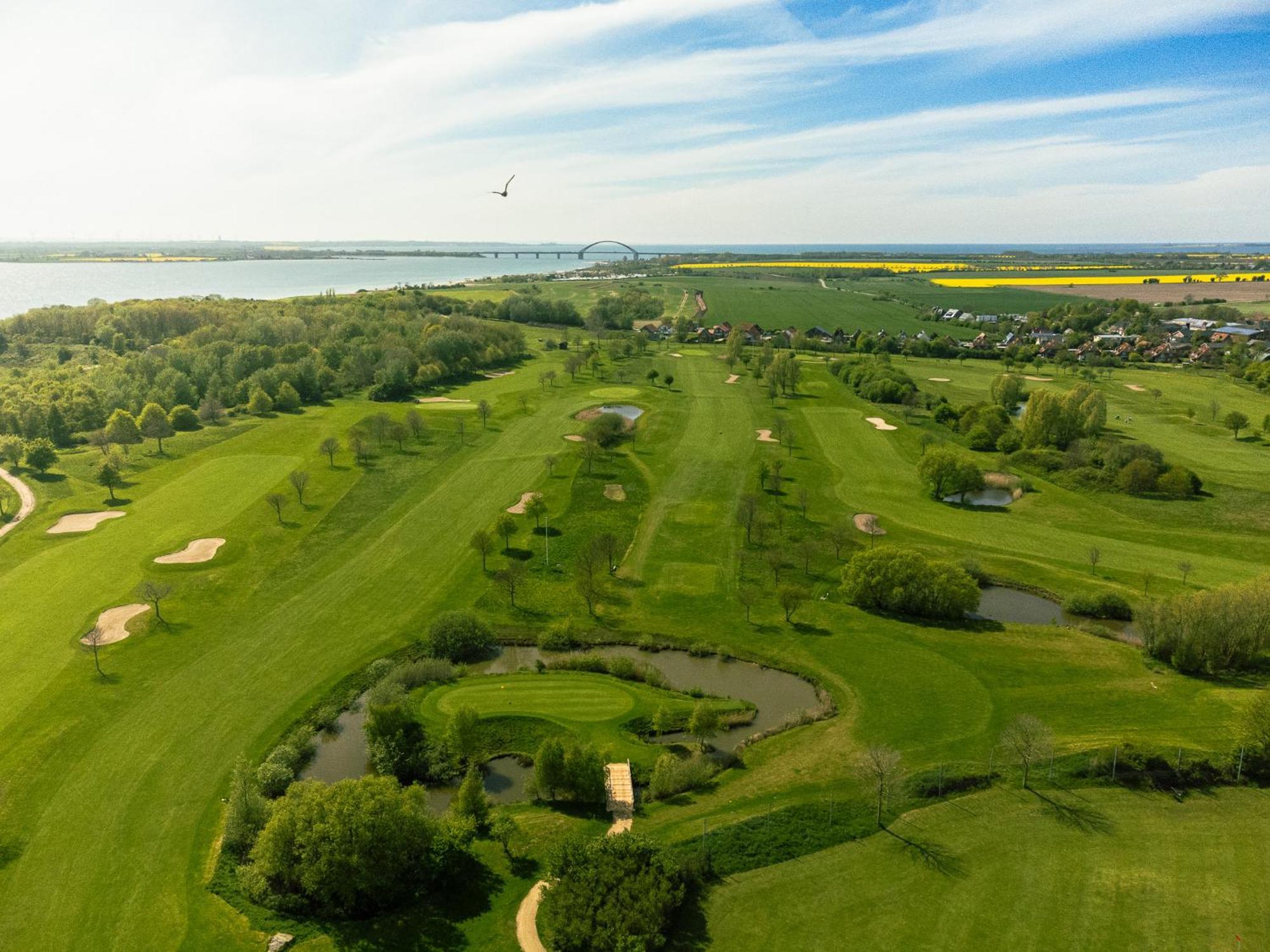 Golf 'N Wave Aktivresort Fehmarn Esterno foto